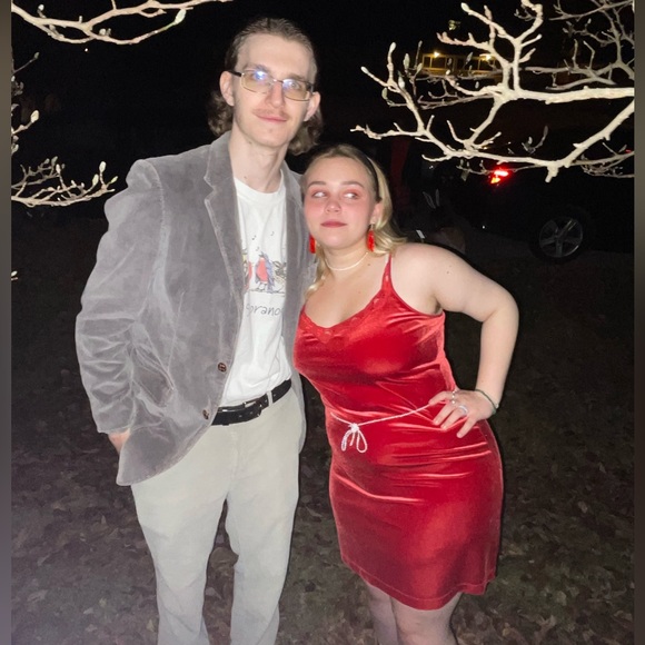 Meet your Posher, Emma - Picture 1 of 1